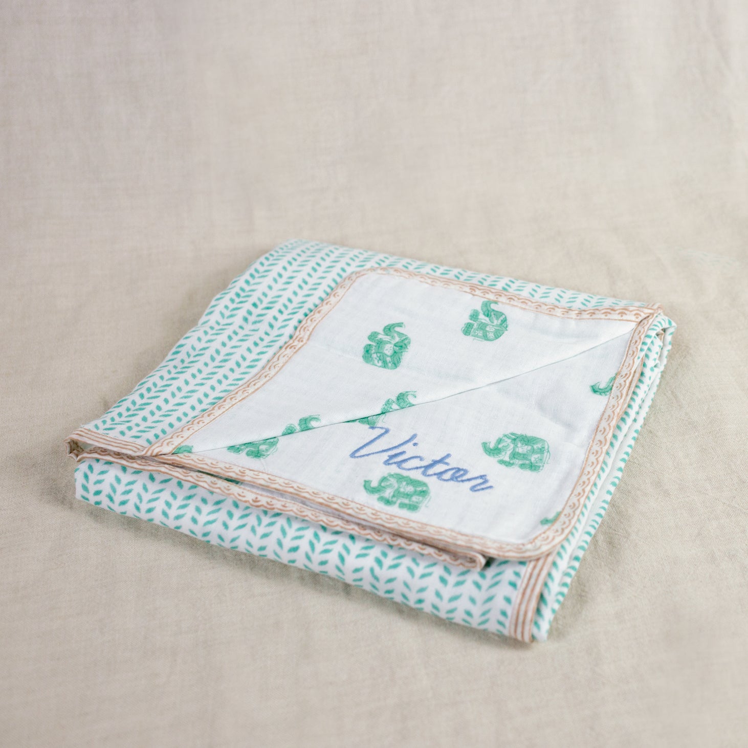 Couverture bébé mousseline de coton réversible personnalisée